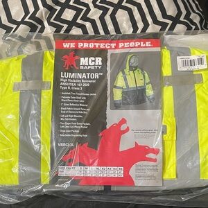 MCR SAFETY VBBCL3L Luminator valueType R Class 3 black Bottom Bomber jacket